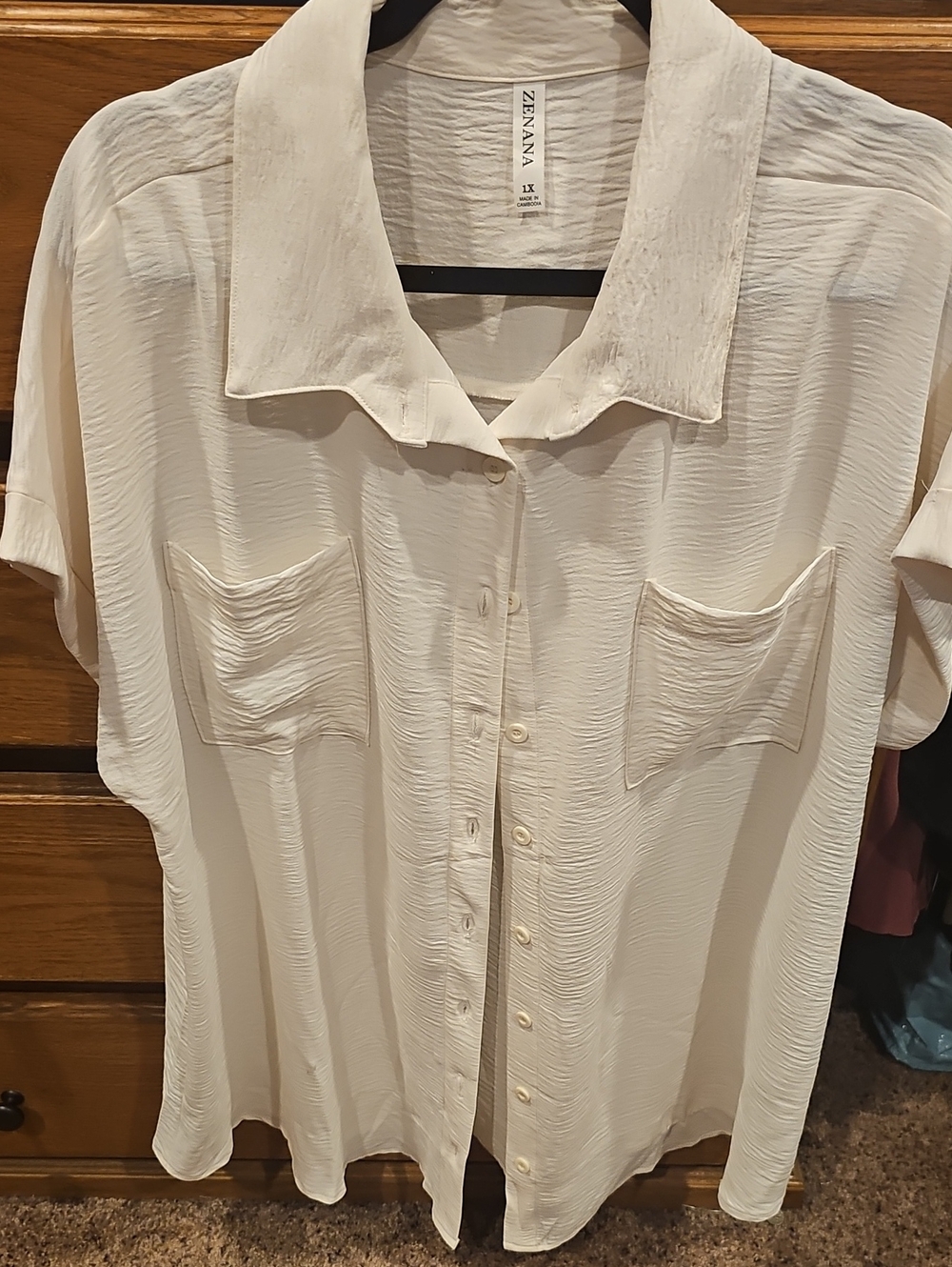 Zenana Outfitters Cream Textured Button Front Blouse